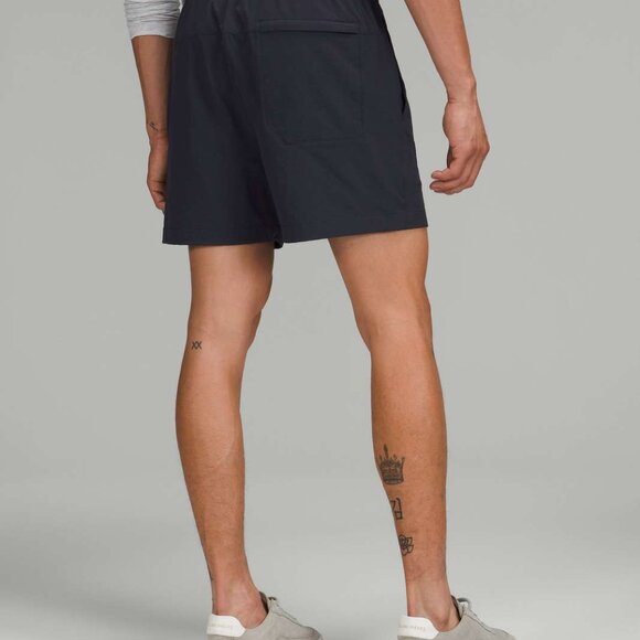 Lululemon Size XL Dark Navy Blue Men's 5" Bowline Shorts Stretch Ripstop - Picture 11 of 12
